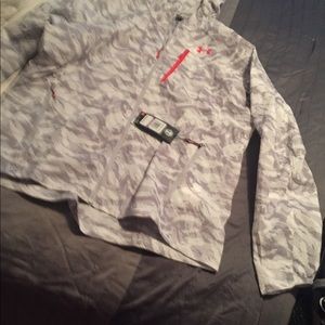 🔥HOT🚨Under armor windbreaker NWT waterproof camo